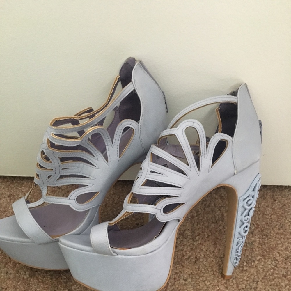 Stilletos
